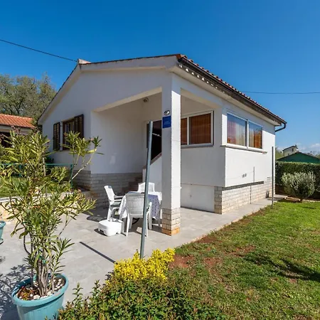 Apartamento Casa Jelena With Shared Pool