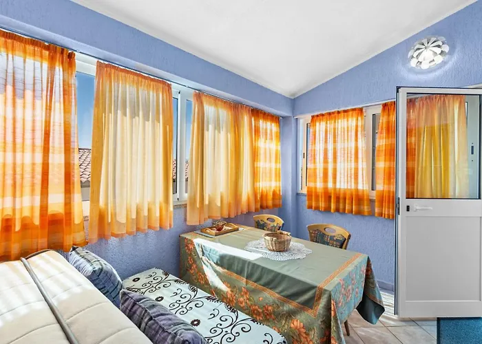 Casa Jelena With Shared Pool Kaštelir