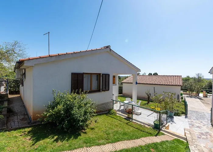 Casa Jelena With Shared Pool * Kaštelir